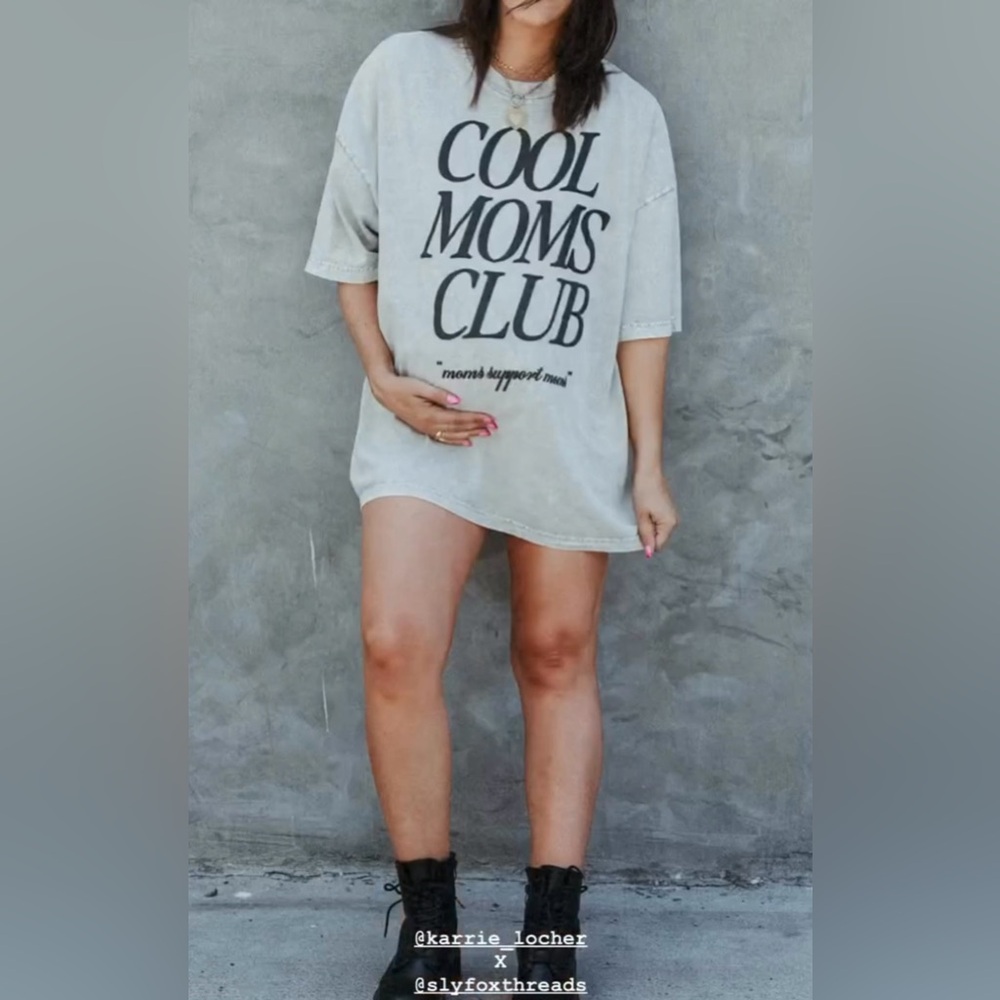 Karrie Locher x Slyfox Threads Cool Moms Club T-shirt - Picture 7 of 7